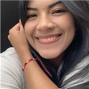 Profesora de ciencias naturales, dicta clases online a estudiantes entre 3 y 20 años